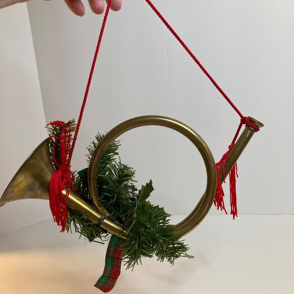 Vintage Brass French Horn Christmas Wreath Ribbon Greenery 9" Wall Hanger - Picture 2 of 7